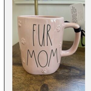Rae Dunn FUR MOM Mug new